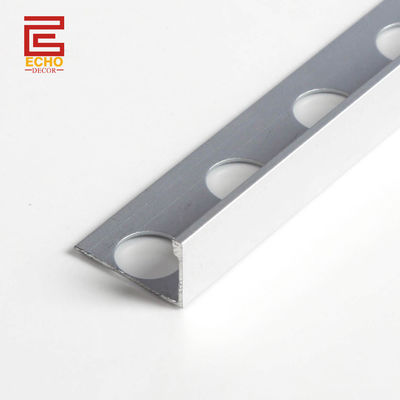 10mm Aluminium-Gerade Kanten-Fliesen-Trimm Minimalistisch poliertes Chrom-Kantenstreifen