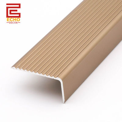 Aluminium-Vinyl-Treppen-Nasen-Trim-Profile Schlupffreiheit Treppenlaufbein-Trim-Formen