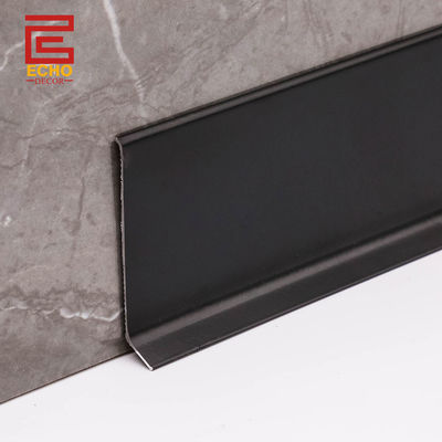 Moderne hohe Aluminium Skirting Board Profile schwarze Metall Wandprofile im Haus