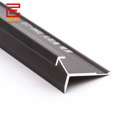 Chrome-Wandplatte Außen-Ecke-Schnitt Multipanel 5mm Außen-Ecke-Schnitt