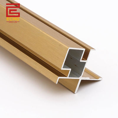 Moderne Wainscoting Top Trim Matte Gold Wandplatte Trim-Formen